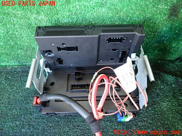 1UPJ-9240506741]ベンツ S550 ロング(221171 W221)ヒューズボックス1 (室内) 中古_2