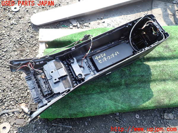 1UPJ-9240507540]ベンツ S550 ロング(221171 W221)センターコンソール 中古_5