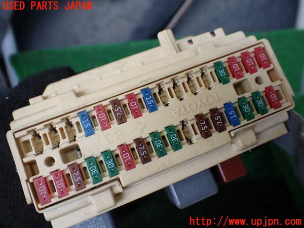 1UPJ-9240516742]アルファードハイブリッド(ATH10W)ヒューズボックス2 中古_3