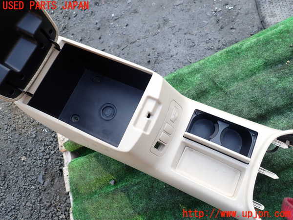 1UPJ-9240517540]アルファードハイブリッド(ATH10W)センターコンソール 中古_2
