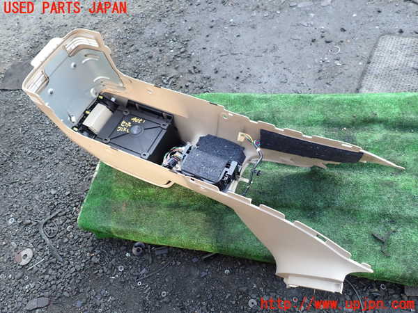 1UPJ-9240517540]アルファードハイブリッド(ATH10W)センターコンソール 中古_4