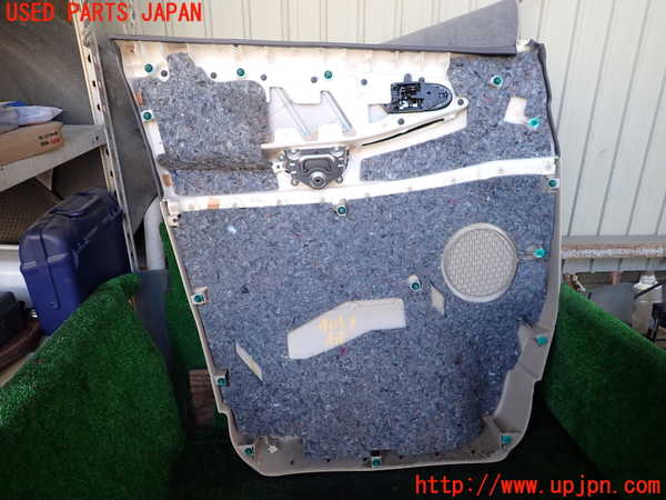 1UPJ-9240511234]アルファードハイブリッド(ATH10W)右前ドア内張り 中古_4