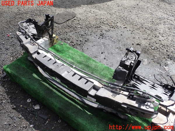 1UPJ-9240521014]BMW アクティブハイブリッド5 F10(AH5)(FZ35)フロントバンパーホースメント 中古_2