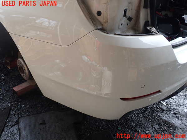 1UPJ-9240521610]BMW アクティブハイブリッド5 F10(AH5)(FZ35)リアバンパー 中古_4