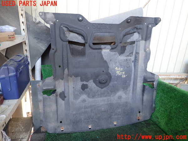 1UPJ-9240522170]BMW アクティブハイブリッド5 F10(AH5)(FZ35)エンジンアンダーカバー 中古_3