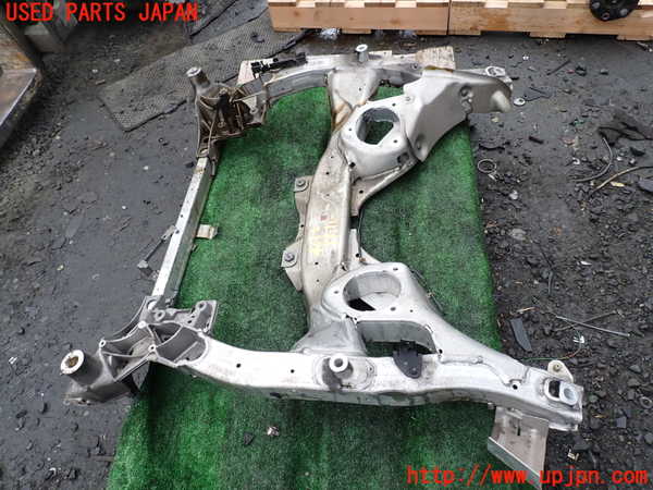 1UPJ-9240525285]BMW アクティブハイブリッド5 F10(AH5)(FZ35)フロントメンバー 中古_2