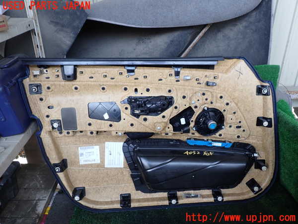 1UPJ-9240521234]BMW アクティブハイブリッド5 F10(AH5)(FZ35)右前ドア内張り 中古_4