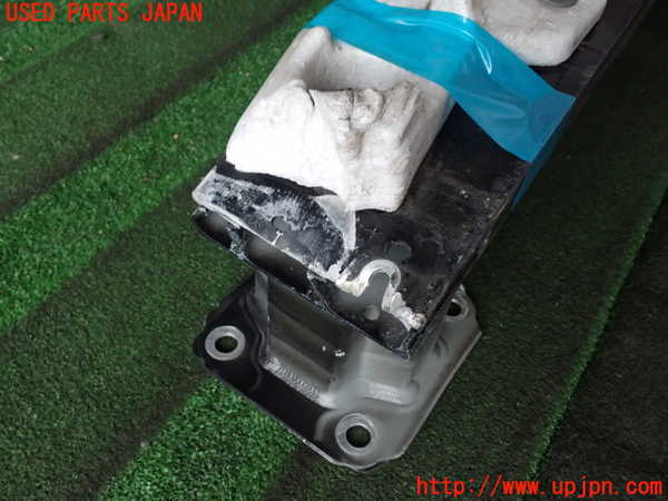2UPJ-9240531014]ロードスター(ND5RC)フロントバンパーホースメント 中古_4