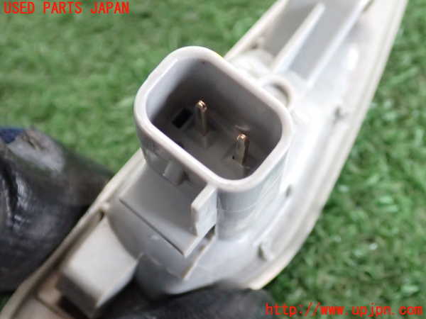 2UPJ-9240531160]ロードスター(ND5RC)右ウィンカーレンズ 中古_3