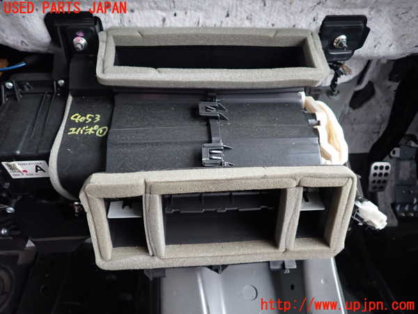 2UPJ-9240536081]ロードスター(ND5RC)エバポレーター1 中古_2