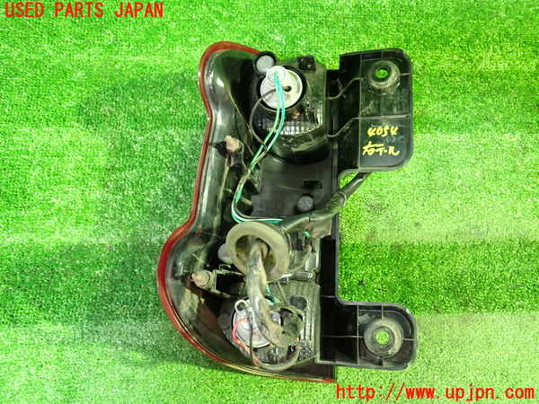 1UPJ-9240541530]NV200 バネット バン(VM20)右テールランプ 中古_3