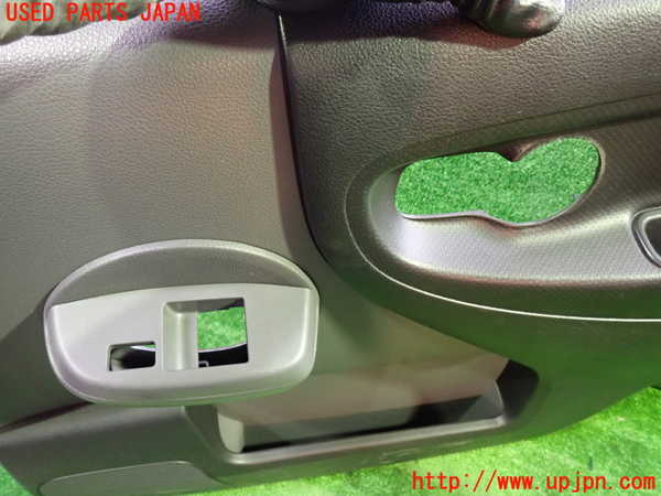 1UPJ-9240541234]NV200 バネット バン(VM20)右前ドア内張り 中古_2