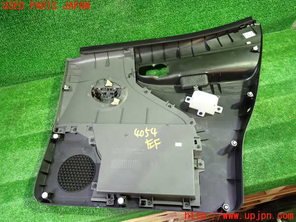 1UPJ-9240541264]NV200 バネット バン(VM20)左前ドア内張り 中古_4