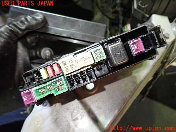 1UPJ-9240556742]NV200 バネット バン(VM20)ヒューズボックス2(EGルーム内助手席側) 中古_2