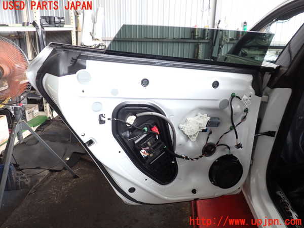 2UPJ-9240561320]VW アルテオン シューティングブレーク(3HDNUF)左後ドア 中古(43R-011600 M5550)_2