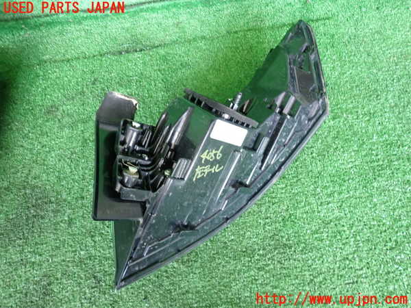 2UPJ-9240561536]VW アルテオン シューティングブレーク(3HDNUF)左テールランプ 中古_3
