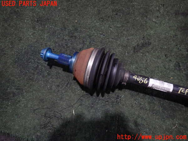 2UPJ-9240564015]VW アルテオン シューティングブレーク(3HDNUF)左フロントドライブシャフト 中古_2
