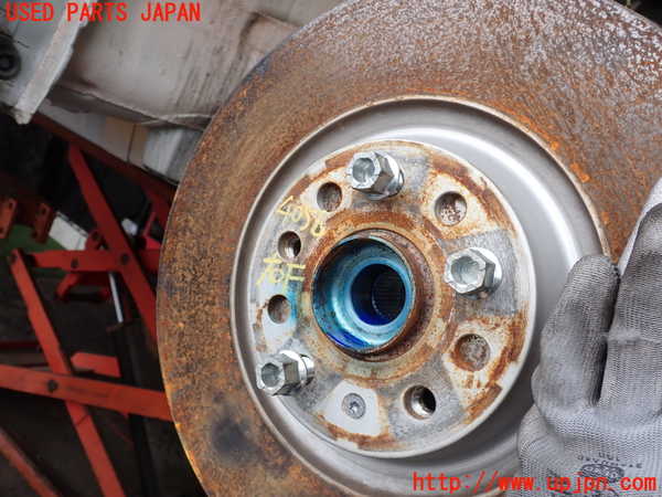 2UPJ-9240564290]VW アルテオン シューティングブレーク(3HDNUF)右フロントナックルハブ 中古_3