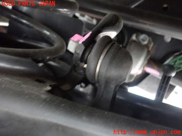 2UPJ-9240565445]VW アルテオン シューティングブレーク(3HDNUF)リアスタビライザー 中古_3