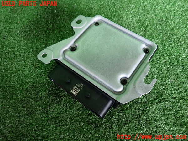 2UPJ-9240566145]VW アルテオン シューティングブレーク(3HDNUF)エアバッグコンピューター (展開済)(ジャンク品) 中古_2