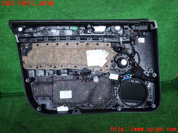 2UPJ-9240561234]VW アルテオン シューティングブレーク(3HDNUF)右前ドア内張り 中古_3