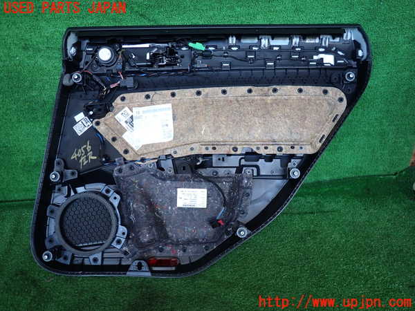 2UPJ-9240561324]VW アルテオン シューティングブレーク(3HDNUF)左後ドア内張り 中古_3