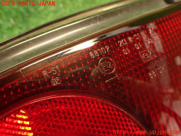 2UPJ-9240571530]ロードスター(NA8C)右テールランプ 中古_3