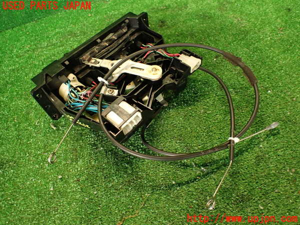 2UPJ-9240576066]ロードスター(NA8C)エアコンスイッチ1 中古_2