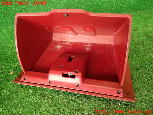 2UPJ-9240577516]ロードスター(NA8C)グローブボックス1 中古_4
