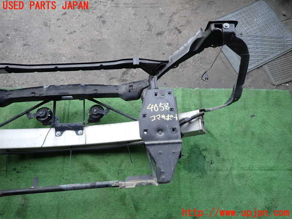 2UPJ-9240581041]ベンツ SL350(230467)(R230)コアサポート 中古_4