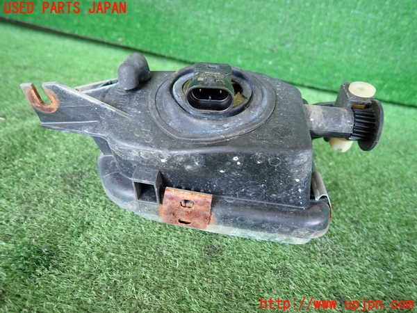 2UPJ-9240581182]ベンツ SL350(230467)(R230)左フォグ 中古_4