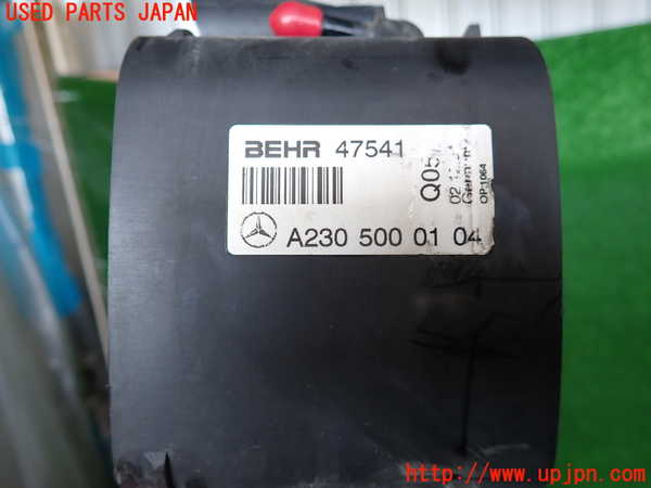 2UPJ-9240582321]ベンツ SL350(230467)(R230)ラジエーター1 中古_5