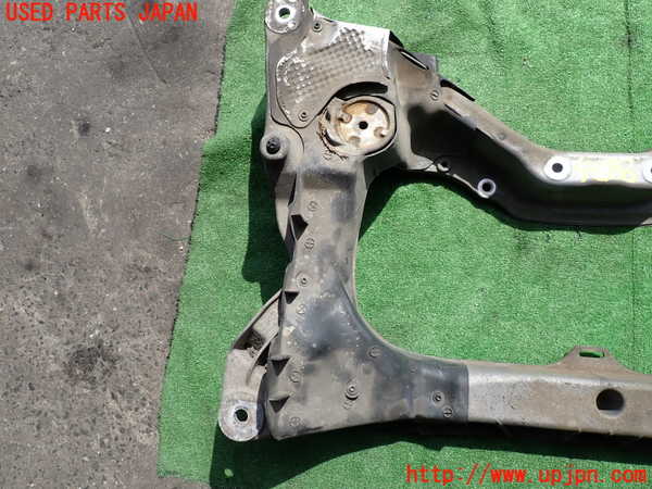 2UPJ-9240585285]ベンツ SL350(230467)(R230)フロントメンバー 中古_4