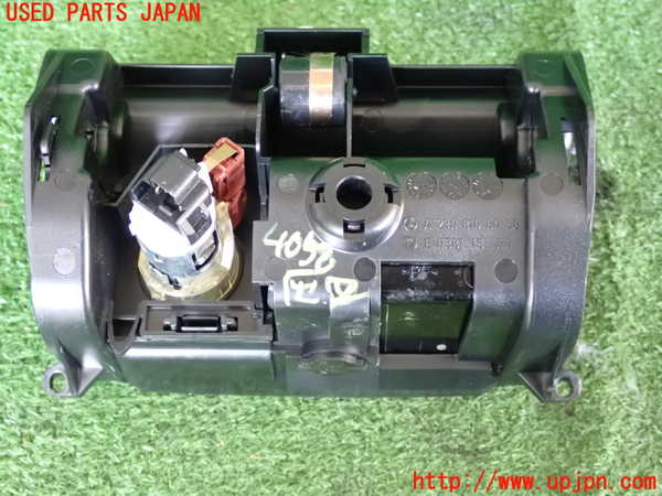 2UPJ-9240587821]ベンツ SL350(230467)(R230)灰皿1 中古_5