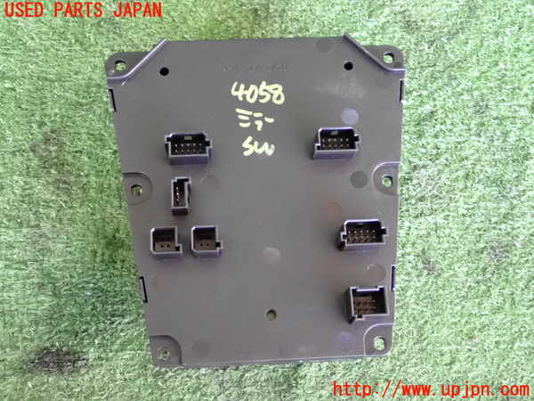 2UPJ-9240586280]ベンツ SL350(230467)(R230)ミラースイッチ 中古_2