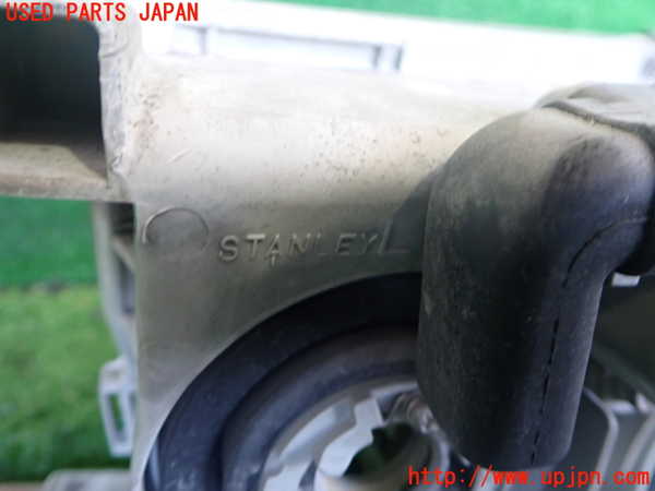 2UPJ-9240591132]セルシオ(UCF20)左ヘッドライト ハロゲン (ジャンク品) 中古_4