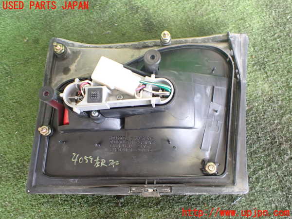2UPJ-9240591552]セルシオ(UCF20)左リアフィニッシャー 中古_3