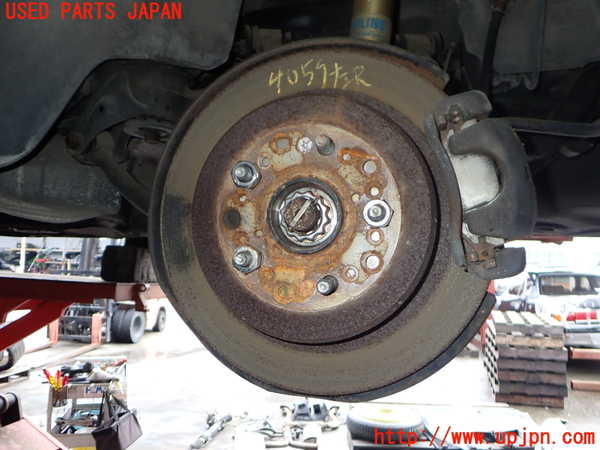 2UPJ-9240594305]セルシオ(UCF20)左リアナックルハブ 中古_2