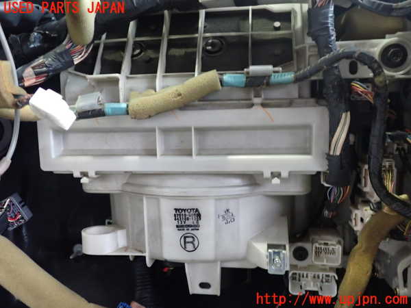 2UPJ-9240596081]セルシオ(UCF20)エバポレーター1 中古_3