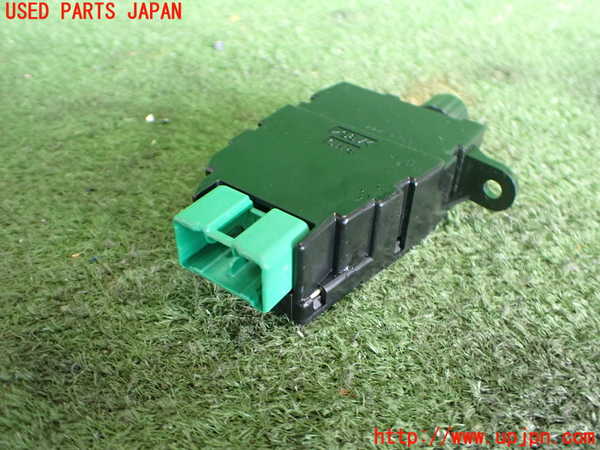 2UPJ-9240596308]セルシオ(UCF20)スイッチ3 中古_2