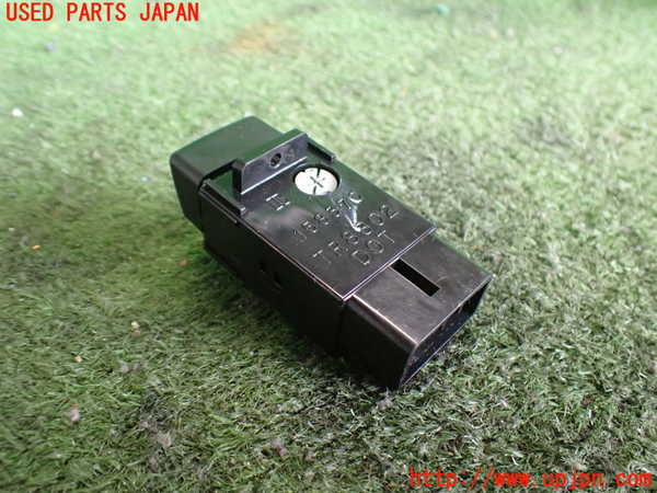 2UPJ-9240596290]セルシオ(UCF20)ハザードスイッチ 中古_2