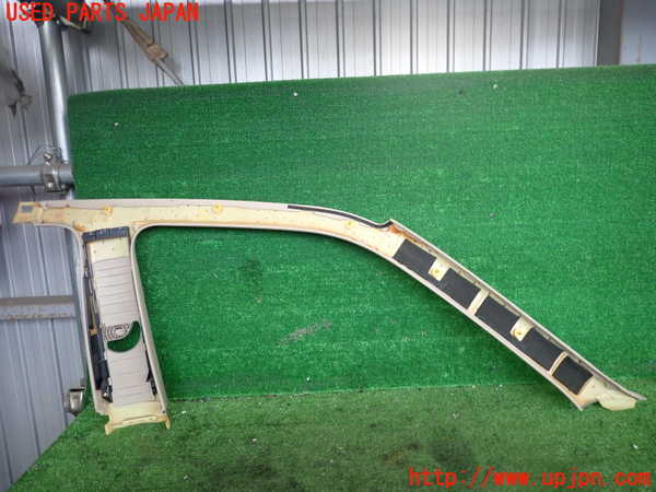 2UPJ-9240597655]セルシオ(UCF20)右フロントピラートリム 中古_2