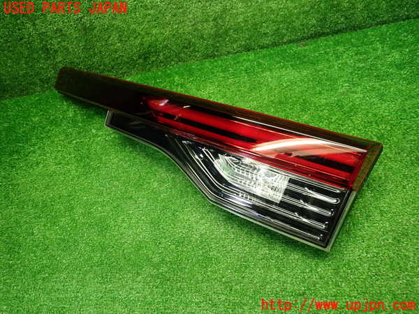 1UPJ-9240621550]WR-V(DG5)右リアフィニッシャー 中古_2