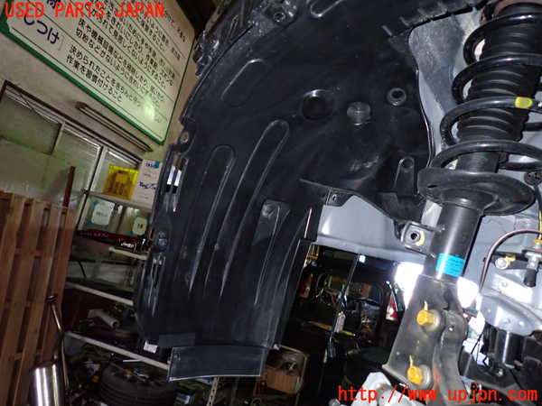 1UPJ-9240621092]WR-V(DG5)左前フェンダーライナー 中古_5