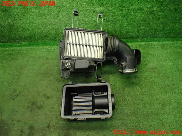 1UPJ-9240622560]WR-V(DG5)エアクリーナーボックス 中古_4