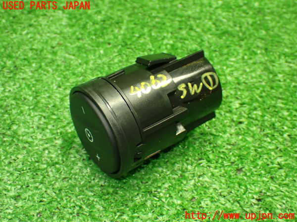 1UPJ-9240626306]WR-V(DG5)スイッチ1 (照度調節) 中古_2