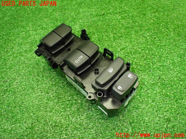 1UPJ-9240626240]WR-V(DG5)右前パワーウィンドウスイッチ 中古_2