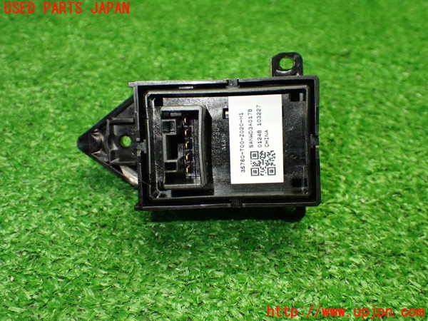 1UPJ-9240626245]WR-V(DG5)左前パワーウィンドウスイッチ 中古_3