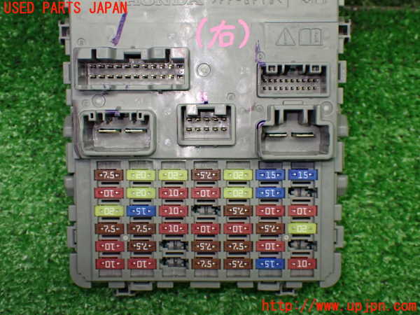 1UPJ-9240626741]WR-V(DG5)ヒューズボックス1 (室内 運転席側) 中古_3