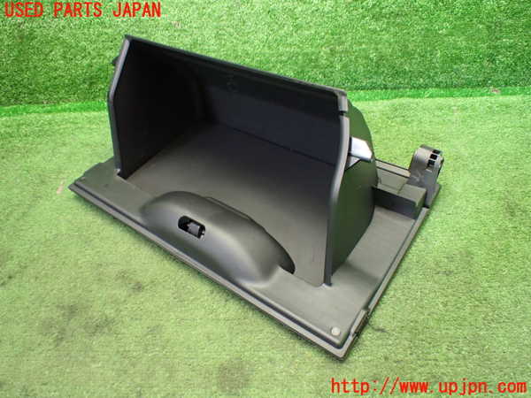 1UPJ-9240627516]WR-V(DG5)グローブボックス1 中古_2